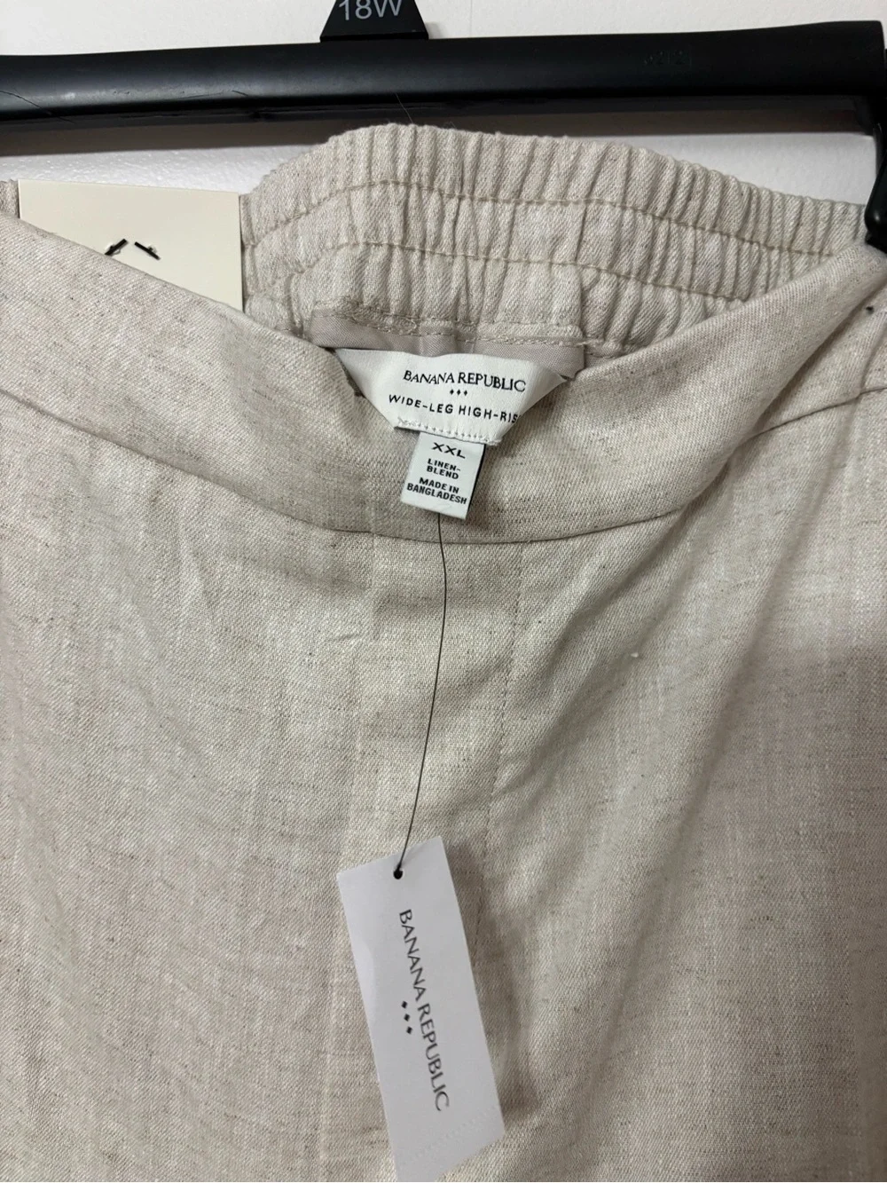 Banana Republic Light Beige Linen-Blend Chinos